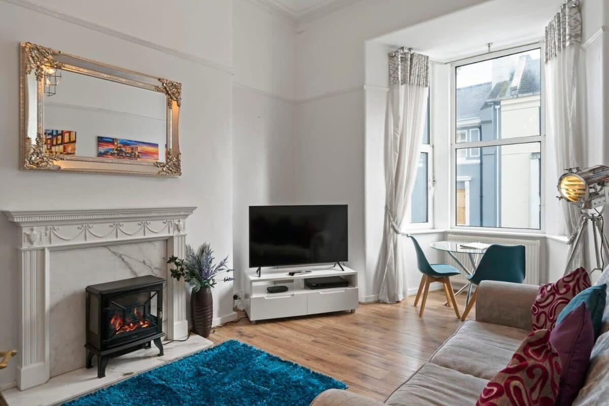 Apartment Modern Flat On The W Private Parking *